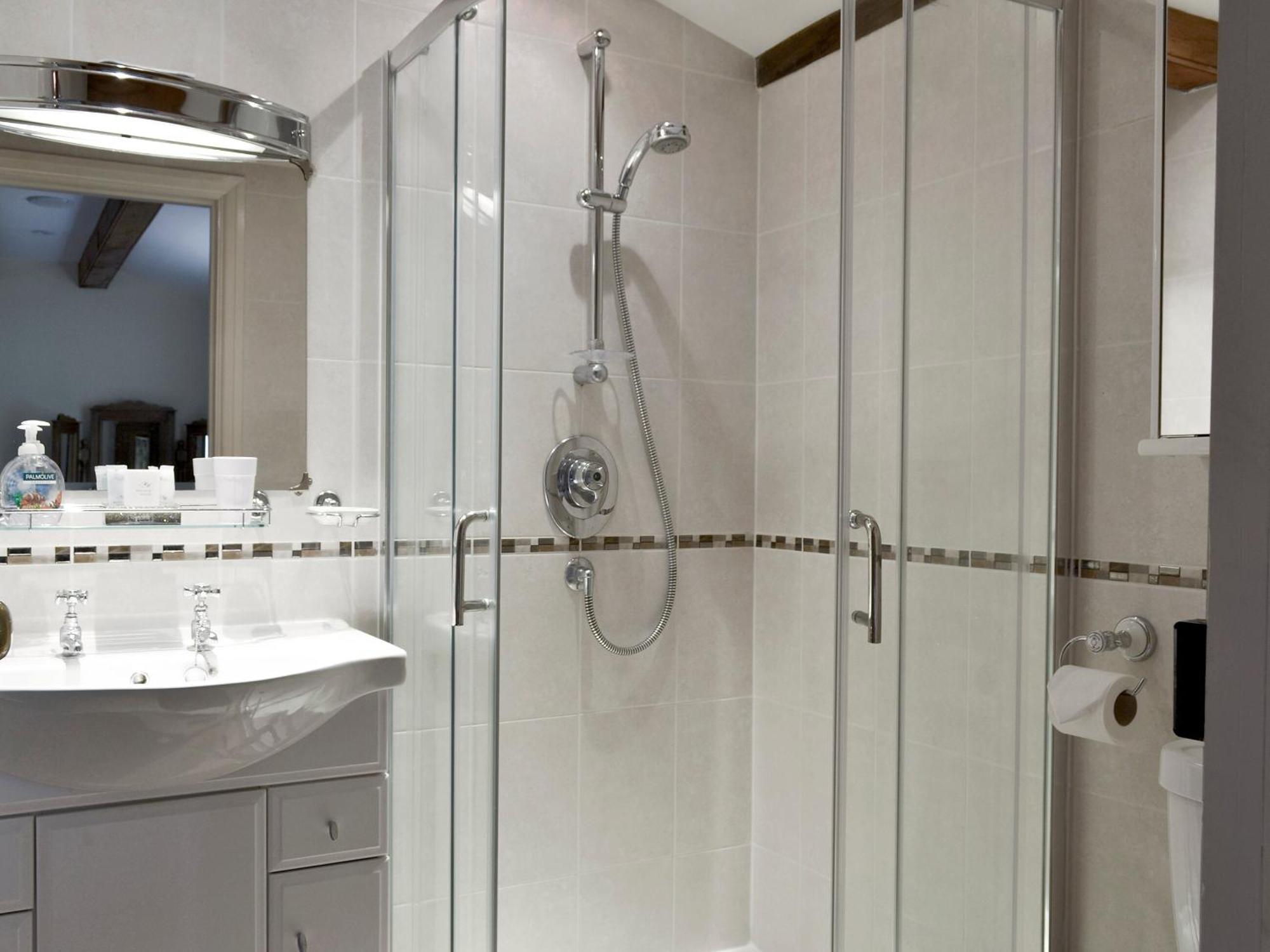 Walled Garden Lodge Ryehill Екстериор снимка