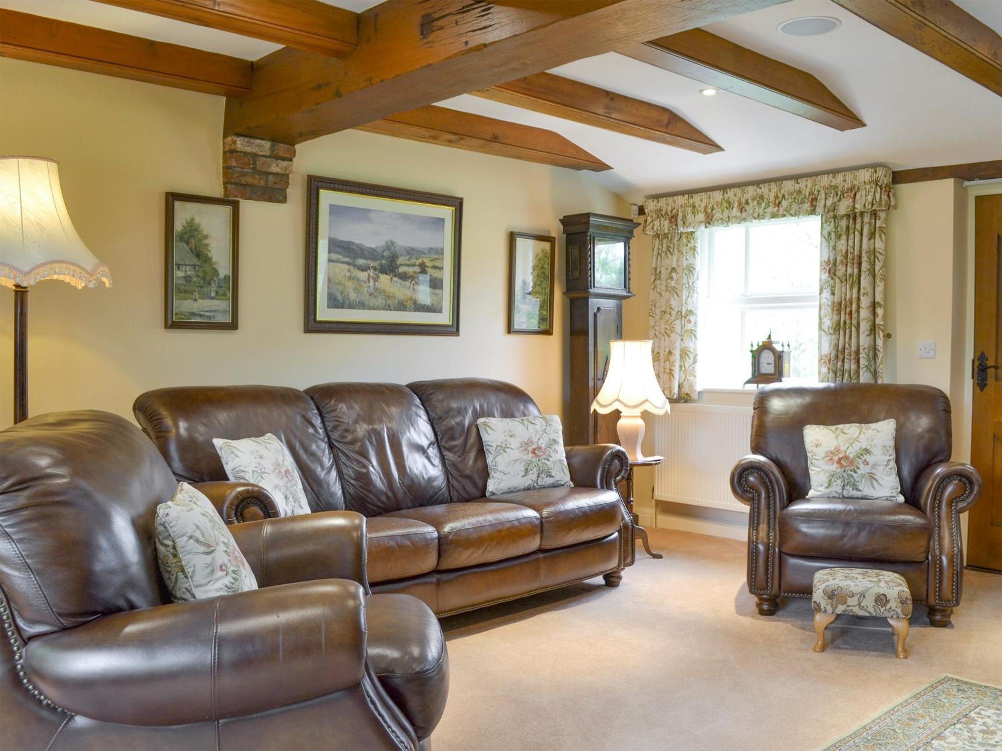 Walled Garden Lodge Ryehill Екстериор снимка